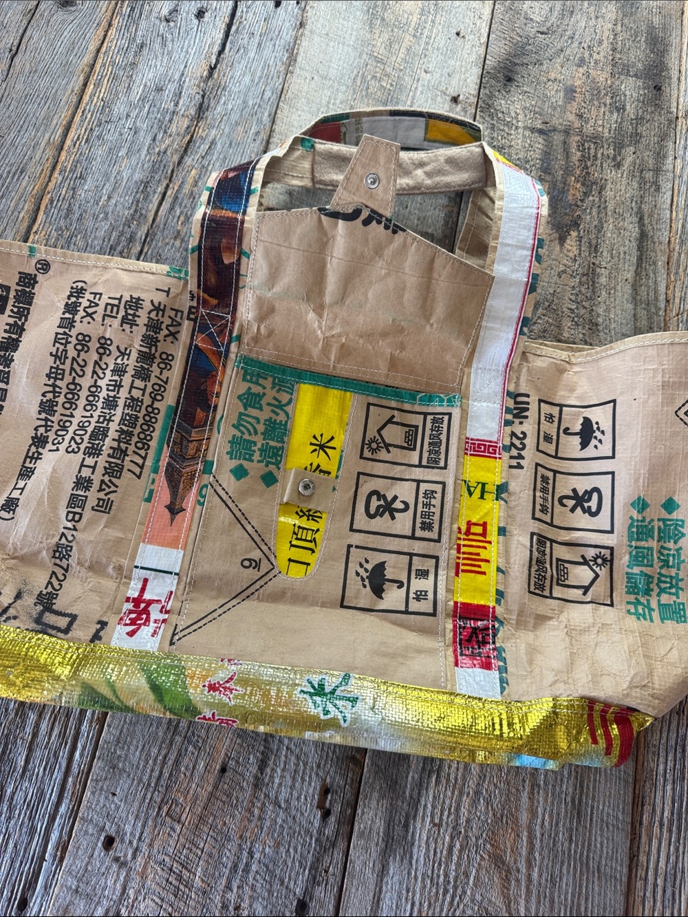 KEEN Eco-Friendly Upcycled Sack Tote - Picture 3 of 9